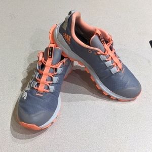 Adidas vigor tr 6 athletic shoes